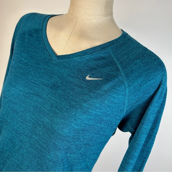 ❤️ Nike Women's Blue Long Wool Blend Sleeve Tee M - Picture 3 of 9